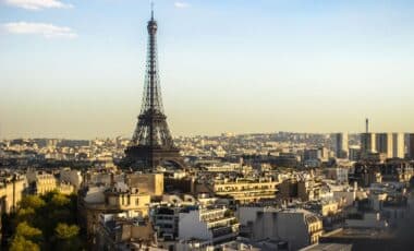 Photo de la capitale parisienne pour illustrer l'attractivité économique de la France